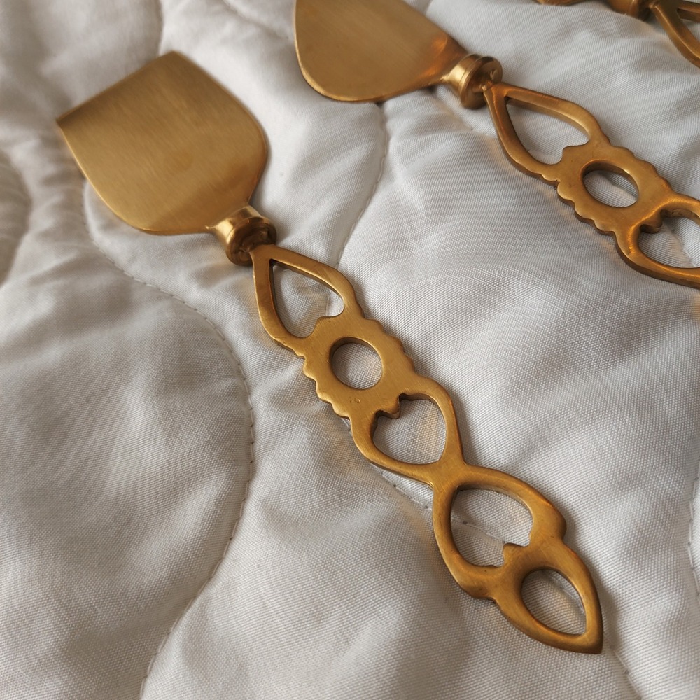 Gold Tone Cheese Knife Set 3 Piece Filigree Handle Charcuterie Serving Tools 8in - Picture 2 of 5